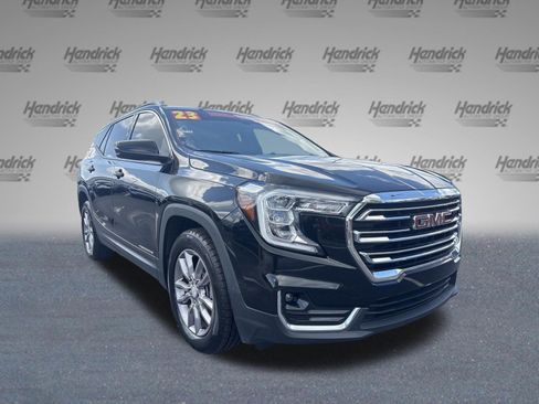 Used 2023 GMC Terrain SLT FWD image 2