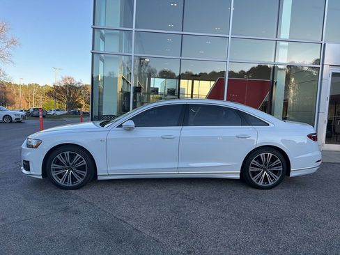 Used 2021 Audi A8 L 4.0T image 2