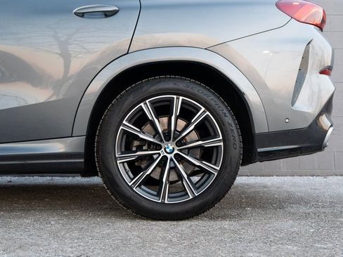 Used 2024 BMW X6 xDrive40i w/ Premium Package image 13