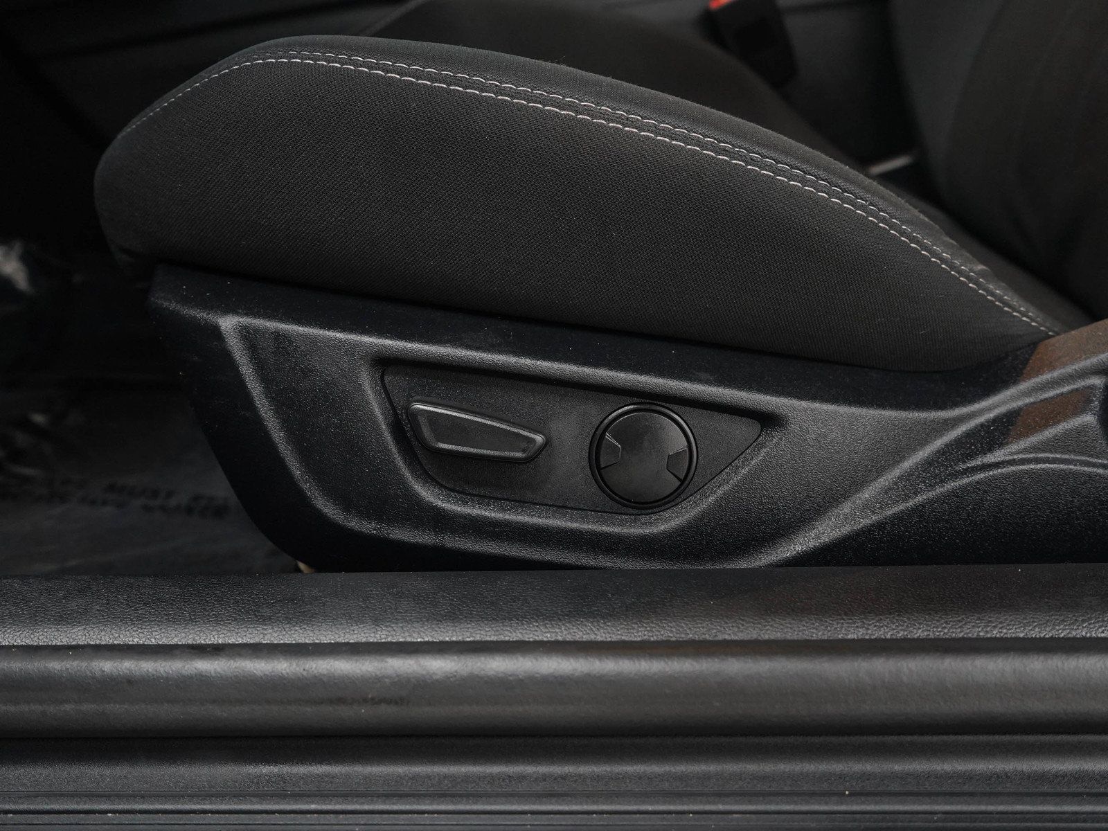 Used 2022 Ford Mustang GT RWD image 18