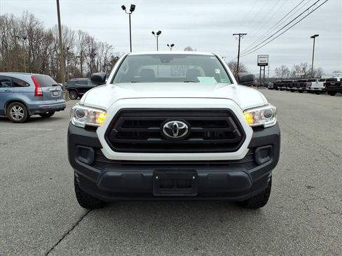 Used 2020 Toyota Tacoma SR image 9