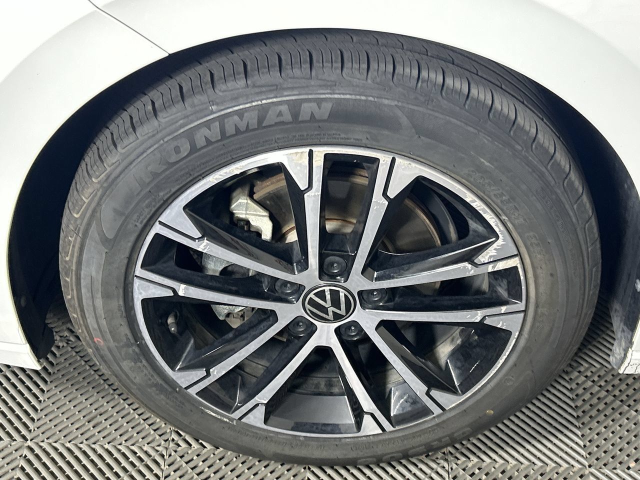 Used 2025 Volkswagen Jetta Sport FWD image 10