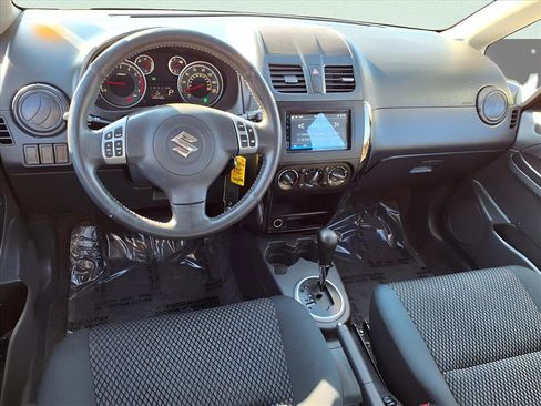 Used 2013 Suzuki SX4 Premium image 15
