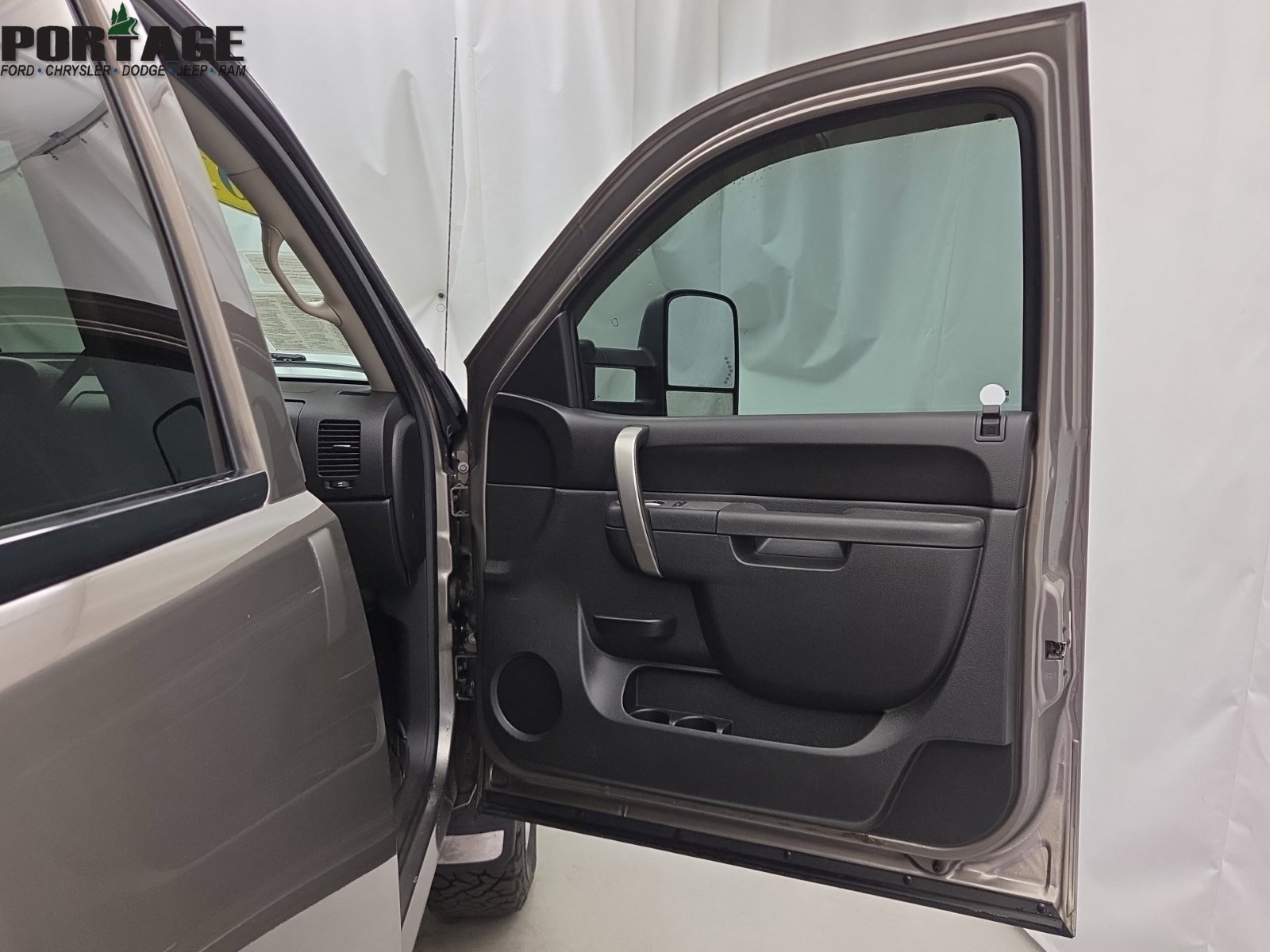 Used 2012 GMC Sierra 2500 SLE w/ SLE Preferred Package AWD/4WD image 38