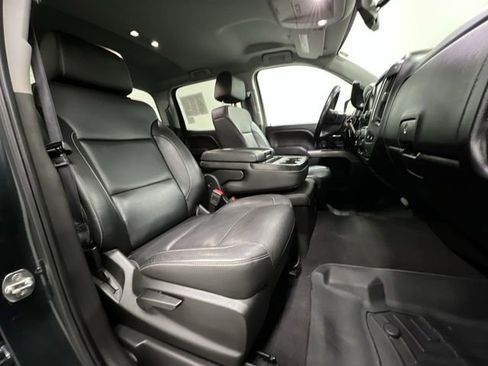 Used 2018 Chevrolet Silverado 1500 LT w/ All Star Edition image 16