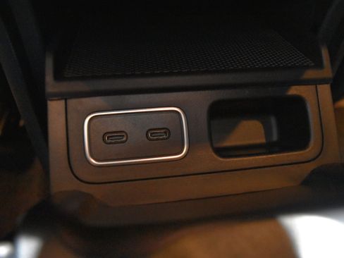 New 2026 Mercedes-Benz GLS 580 4MATIC image 17