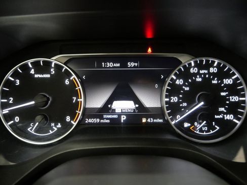 Used 2025 Nissan Rogue SV image 15