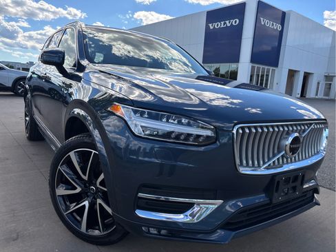 Used 2023 Volvo XC90 B5 Plus w/ Protection Package Premier AWD/4WD image 4
