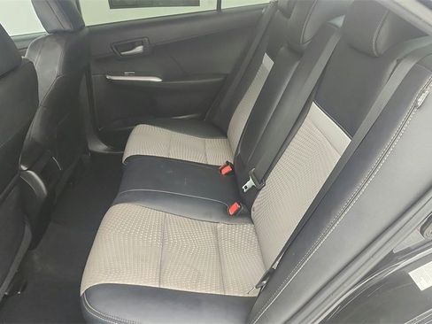 Used 2013 Toyota Camry SE image 21