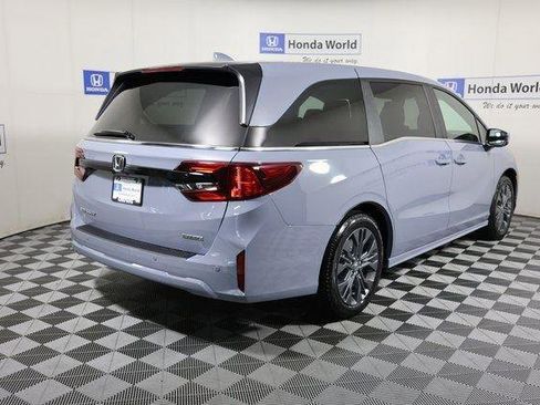 New 2026 Honda Odyssey Touring image 4