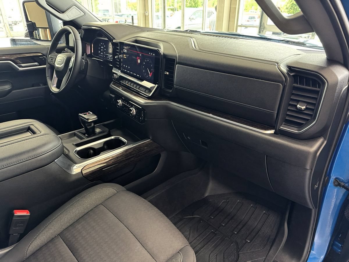 Used 2022 GMC Sierra 1500 Elevation AWD/4WD image 17