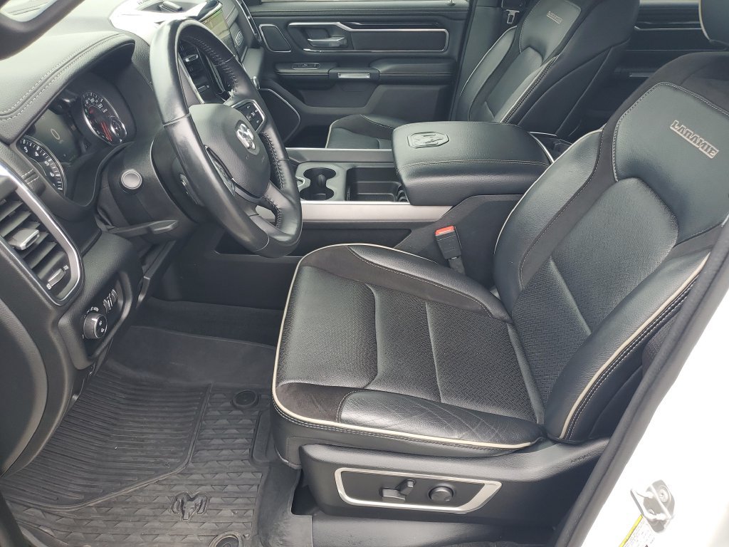 Used 2022 RAM 1500 Laramie AWD/4WD image 5