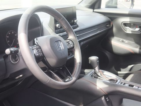 Used 2024 Honda HR-V Sport image 17