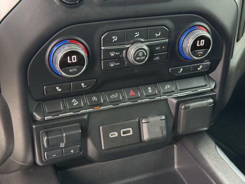 Used 2021 Chevrolet Silverado 1500 RST w/ Texas Edition Plus image 22