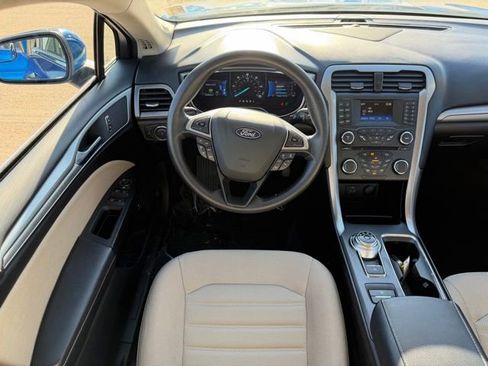 Used 2018 Ford Fusion S FWD image 10