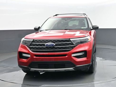 Used 2020 Ford Explorer XLT w/ Equipment Group 202A AWD/4WD image 26