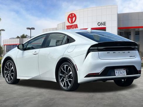 Certified 2023 Toyota Prius Prime FWD image 7