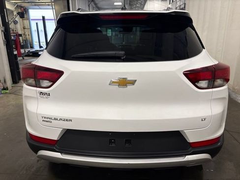 Used 2023 Chevrolet TrailBlazer LT w/ Convenience Package AWD/4WD image 5