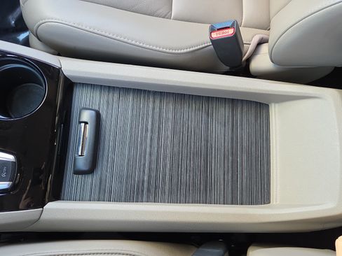 Used 2016 Honda Pilot Touring image 33