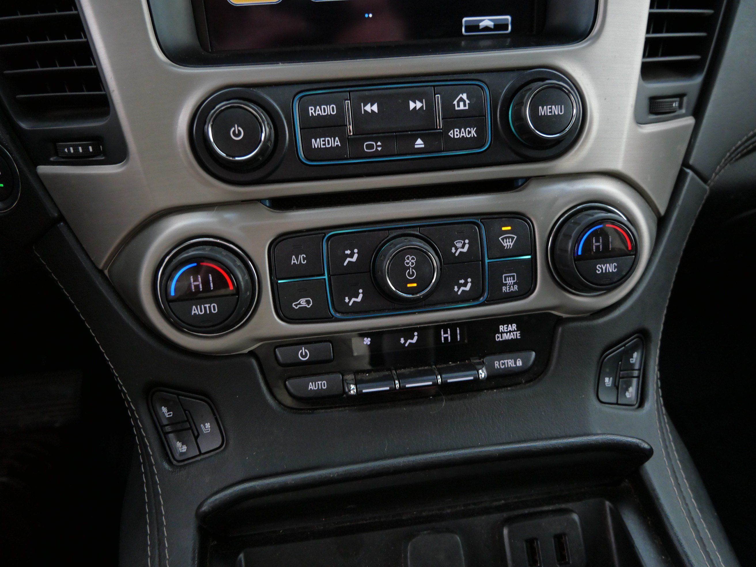 Used 2019 GMC Yukon Denali w/ Denali Ultimate Package AWD/4WD image 37