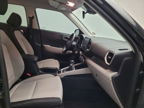 Used 2021 Hyundai Venue SEL w/ Cargo Package FWD image 21