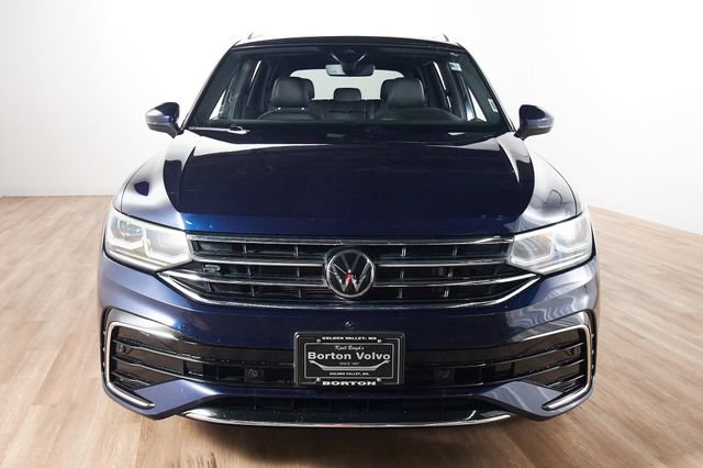 Used 2022 Volkswagen Tiguan SEL R-Line AWD/4WD image 2