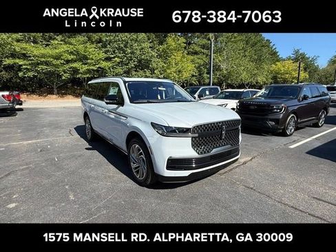 New 2025 Lincoln Navigator L Reserve image 1