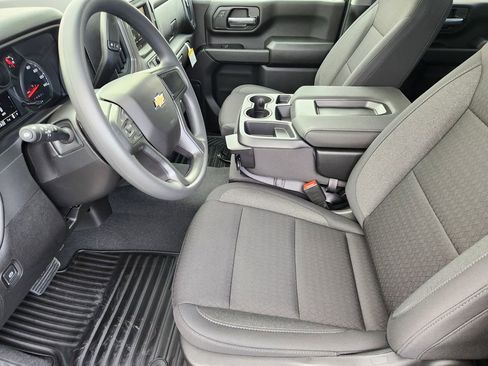 New 2026 Chevrolet Silverado 2500 Custom w/ Custom Convenience Package image 9