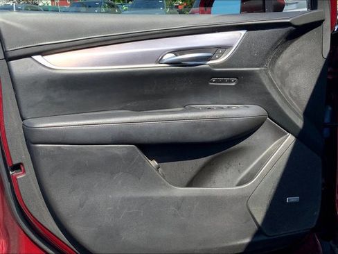 Used 2018 Cadillac XT5 Premium Luxury image 23