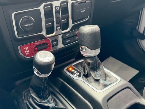 Used 2022 Jeep Wrangler Unlimited Rubicon 4xe image 18