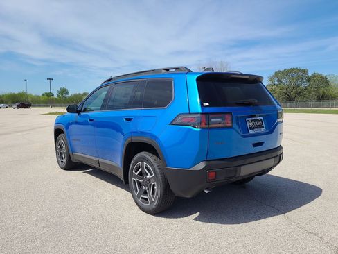 New 2026 Jeep Cherokee Limited AWD/4WD image 4