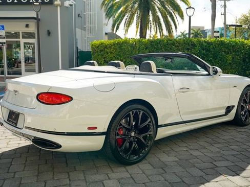 Used 2024 Bentley Continental GT Speed image 27
