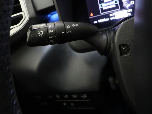 Used 2023 Toyota Tundra Platinum w/ Advanced Package image 28