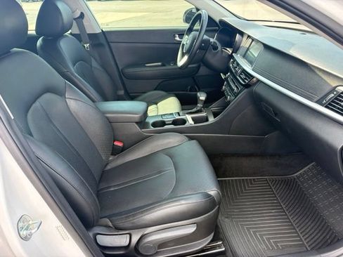 Used 2020 Kia Optima SE FWD image 10