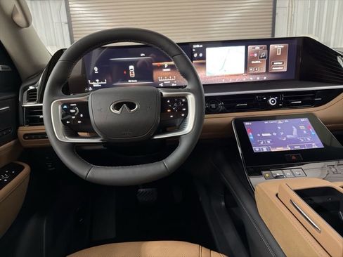 Certified 2026 INFINITI QX80 Luxe w/ Cargo Package AWD/4WD image 11
