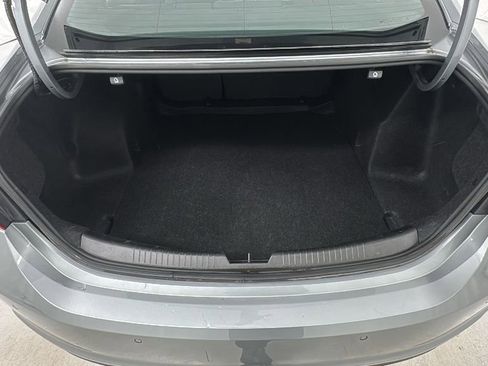 Used 2024 Chevrolet Malibu LT image 15