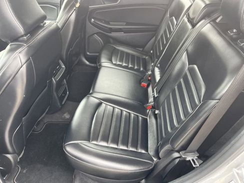 Used 2023 Ford Edge SEL AWD/4WD image 12