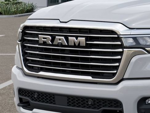 Used 2026 RAM 1500 Laramie AWD/4WD image 11