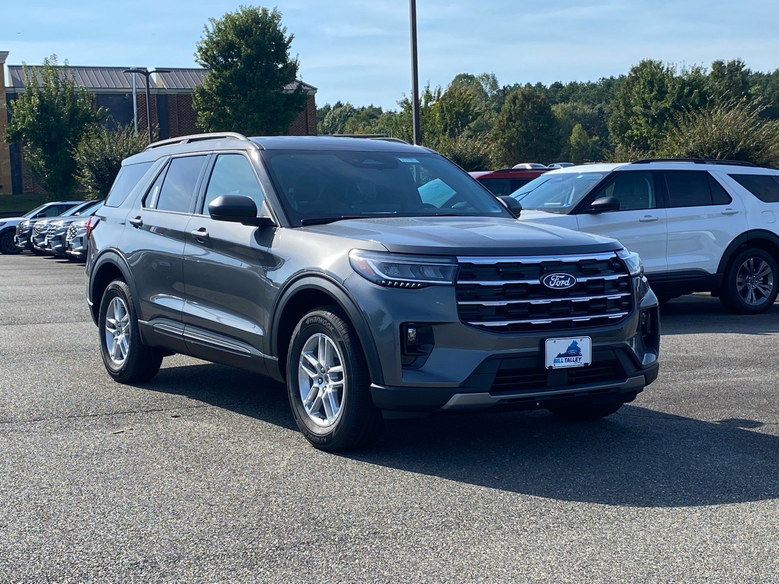 New 2027 Ford Explorer Active w/ Active Comfort Package AWD/4WD image 2