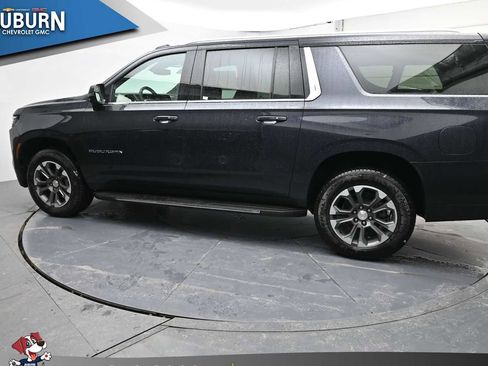 New 2026 Chevrolet Suburban LT w/ Comfort Package image 15
