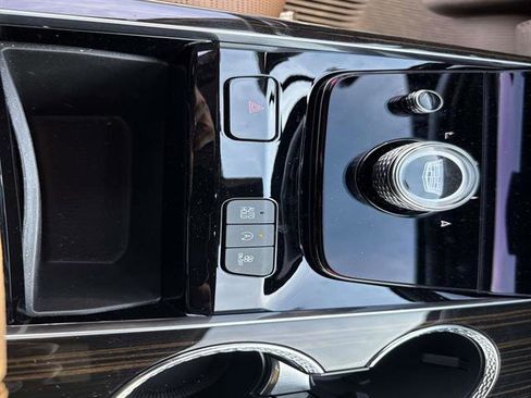 Used 2025 Cadillac Escalade ESV Premium Luxury w/ Touring Package image 30