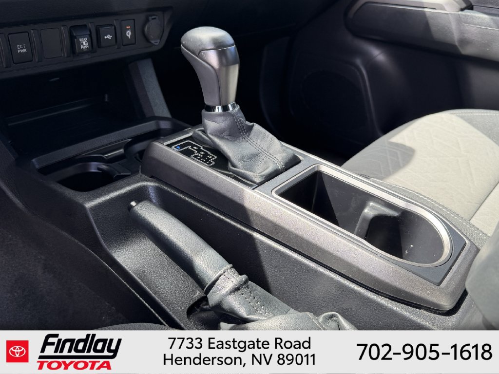 Certified 2023 Toyota Tacoma TRD Off-Road AWD/4WD image 9
