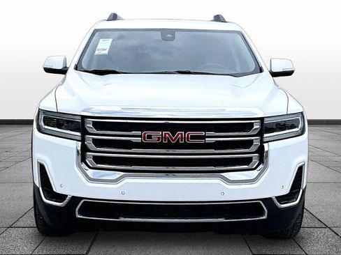Used 2023 GMC Acadia SLE w/ Driver Convenience Package FWD image 3