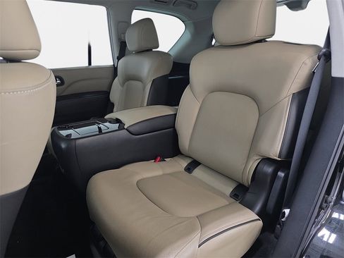 Certified 2023 INFINITI QX80 Premium Select w/ All-Season Package image 11