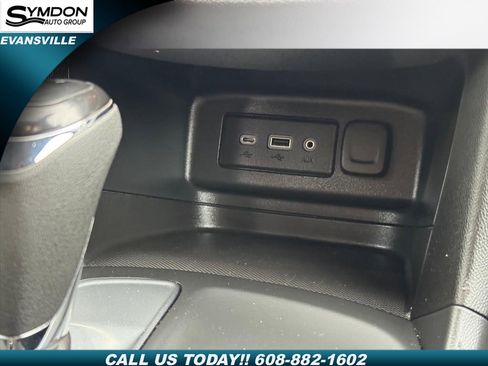 Used 2021 Chevrolet Equinox LT image 15