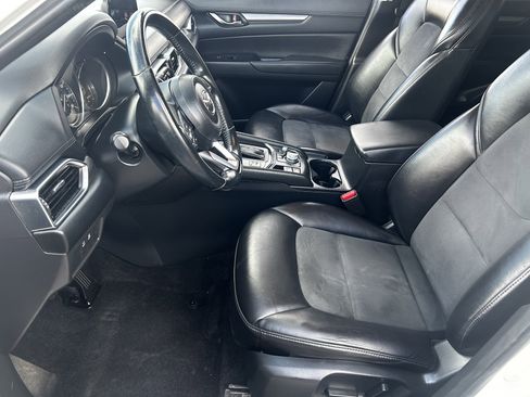 Used 2019 MAZDA CX-5 Touring image 17