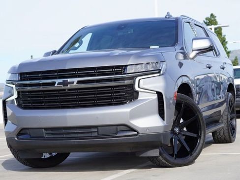 Used 2021 Chevrolet Tahoe RST w/ Luxury Package image 1