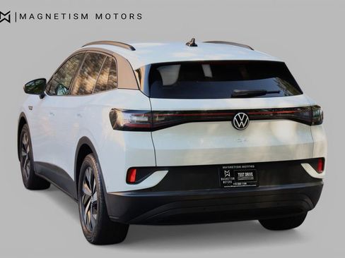 Used 2023 Volkswagen ID.4 Pro image 9