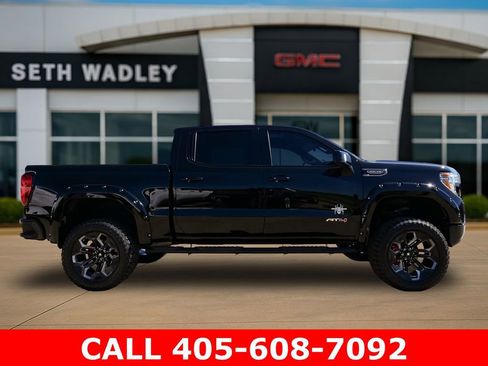 Used 2020 GMC Sierra 1500 AT4 w/ AT4 Premium Package AWD/4WD image 8