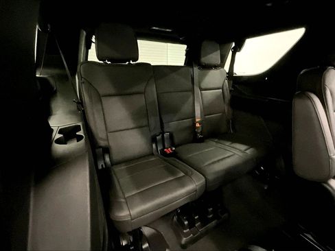 Used 2023 Chevrolet Tahoe High Country w/ Premium Package 2 AWD/4WD image 32